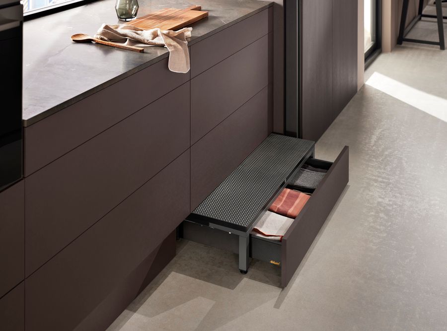 LEGRABOX in the SPACE STEP