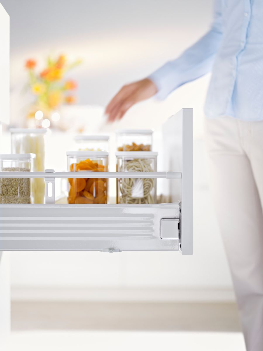 METABOX high fronted pull-out height B with single gallery