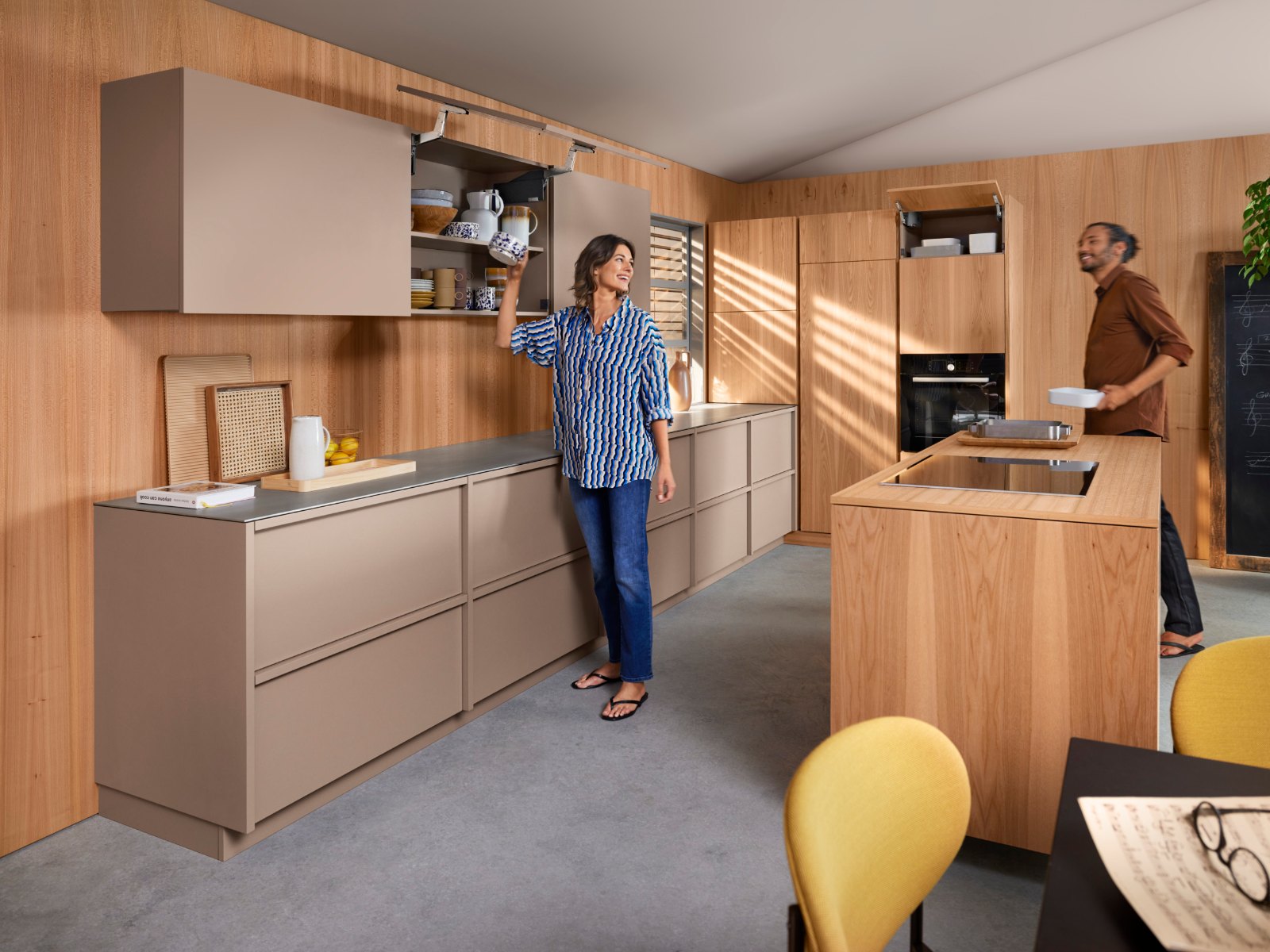 Kitchen with wall units, the cabinet fronts shown in Cupria Slate F237 ST76